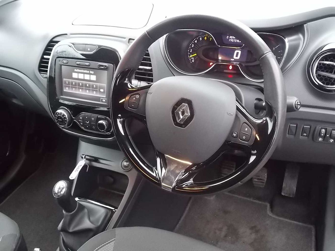 2015 Beige Renault Captur Crossover 0.9 TCe 90 Dynamique Nav ENERGY Stop/Start, Petrol, Manual