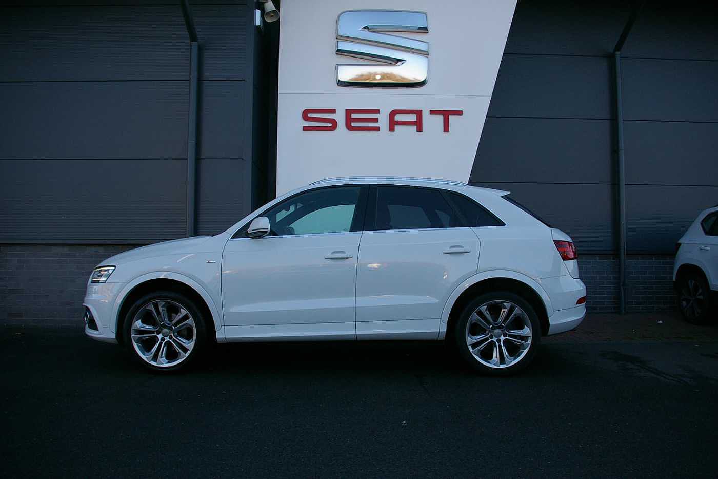 2013 White Audi Q3 2.0 TDI quattro, Diesel, Automatic