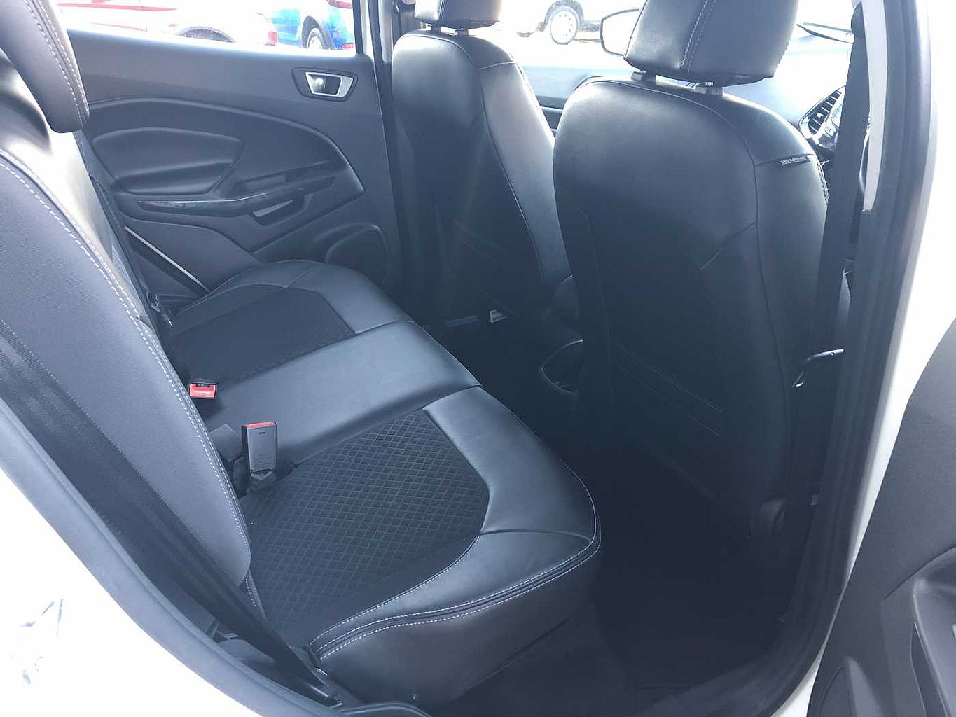 2016 White Ford EcoSport Hatchback 5-Door 1.0T, Petrol, Manual