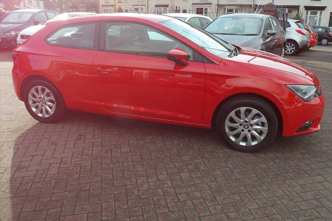 2015 Emocion Red Seat Leon 3-Door/SC 1.2 TSI 110ps SE Stop/Start, Petrol, Manual