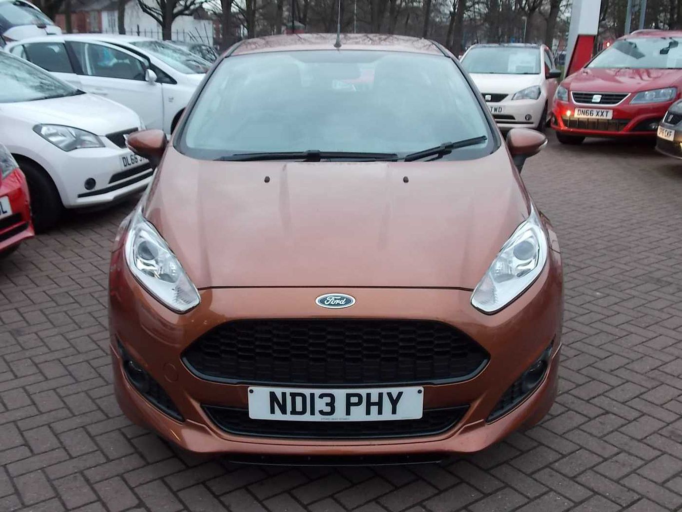 2013 Yellow Ford Fiesta Hatchback 3-Door 1.0 Zetec S EcoBoost, Petrol, Manual